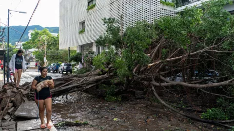 huracán norma deja sin clases a Baja California Sur