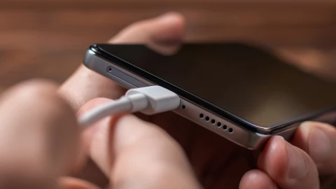 5 malos usos que destruyen tu celular, según la ciencia