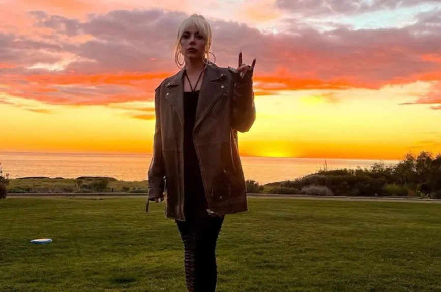 Lady Gaga atardecer.jpg