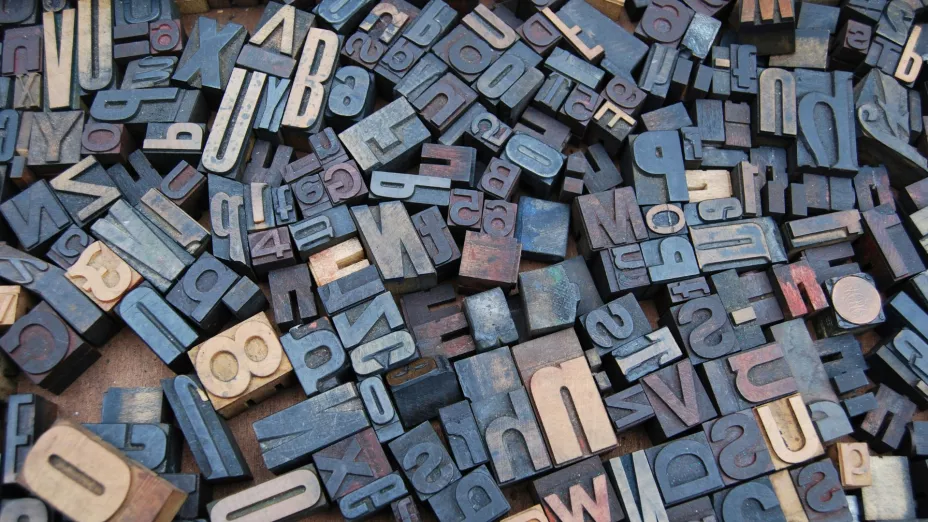 Los apellidos con vocales que podrían desaparecer en México