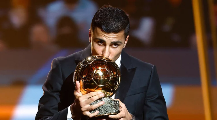 Rodri, ganador del Balón de Oro 2024