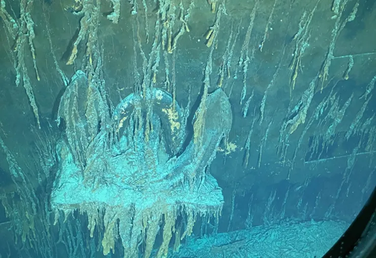 El ancla del Titanic sobrevive al paso de los años bajo el océano