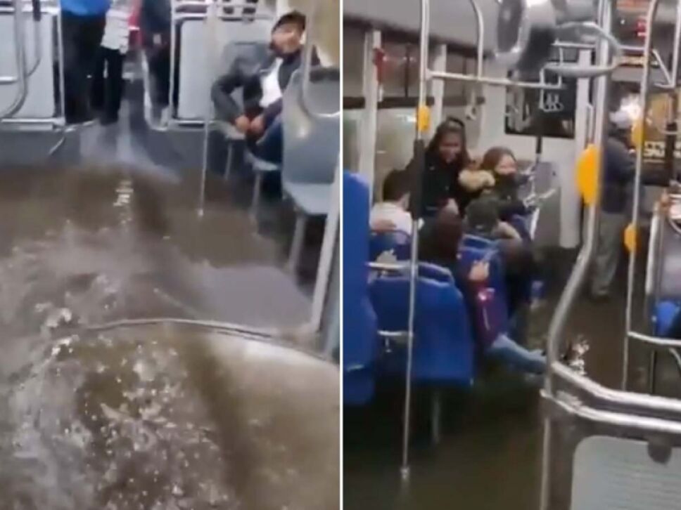 Se hizo viral una grabación que captó como la unidad del trolebús en avenida Tláhuac fue cubierta por el agua.