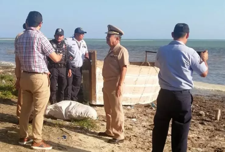 Rescatan balseros cubanos en Cozumel, navegaron por 10 días