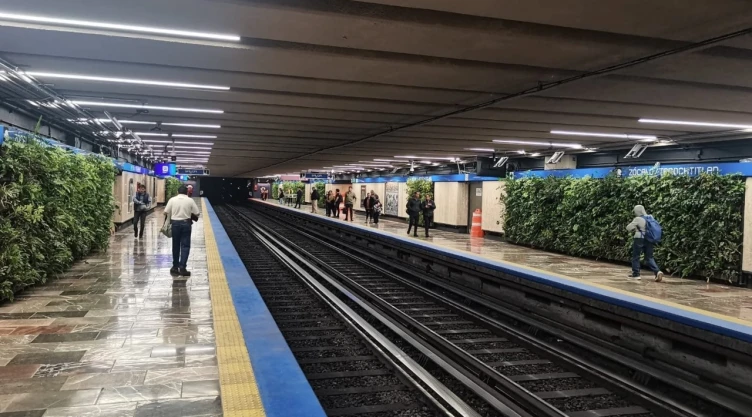 Andén de la estación Zócalo del Metro.