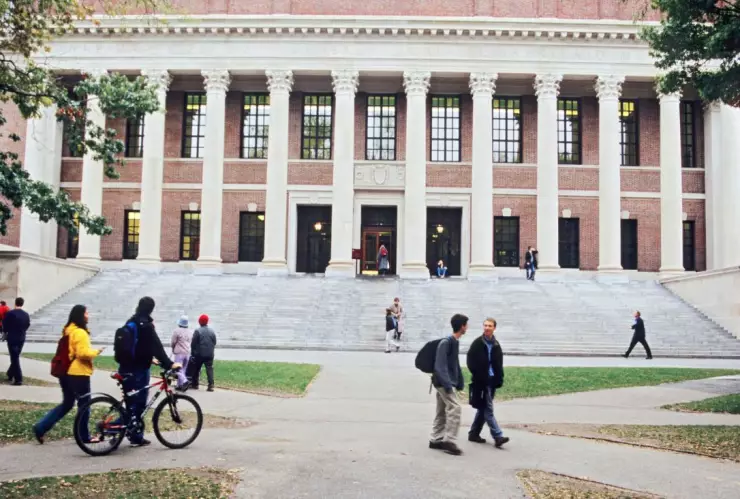 Cierran universidades en EUA