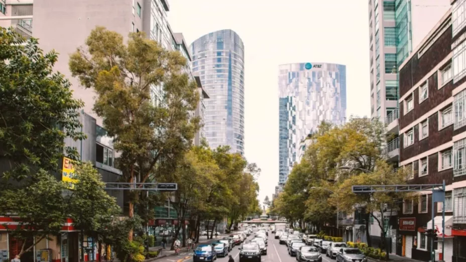 Hoy No Circula este 4 de noviembre de 2025: Restricciones y vehículos exentos en la CDMX y EdoMex