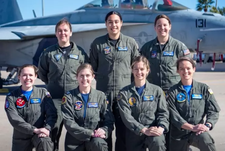 Equipo de mujeres pilotos sobrevolará el inicio del Super Bowl por primera vez en la historia