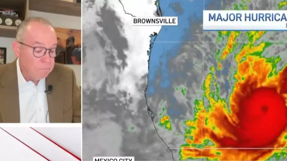 huracán-milton-meteorólogo-john-morales-llora-mientras-explica-potencia-video