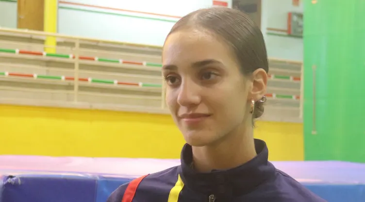 que-es-meningitis-enfermedad-termino-vida-atleta-maria-herranz.jpg