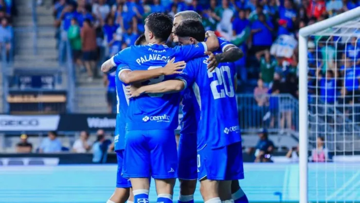 julian-araujo-no-llega-cruz-azul-descartado.jpg