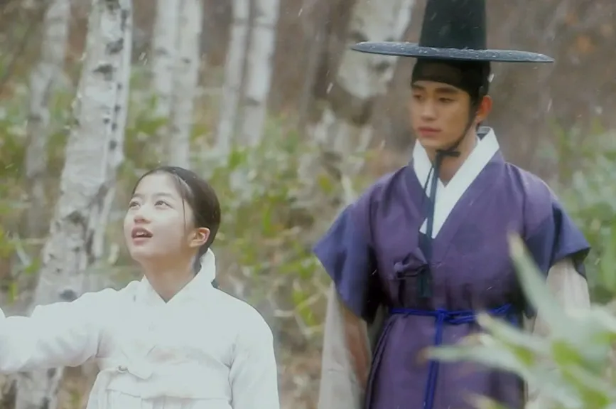 Min-joon ha comenzado a recordar vivencias de siglos atrás, donde no puede olvidar a alguien que al parecer ya ha encontrado.