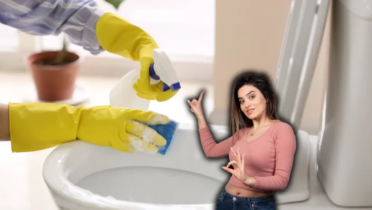 El truco casero para limpiar la taza del baño con papel aluminio que pocos conocen