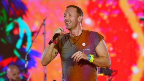 Chris Martin está triste por ver a sus hijos volar del nido