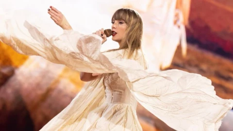 Las canciones que ha cantado sorpresa que ha cantado Taylor Swift en sus conciertos del The Eras Tour 2023.jpg