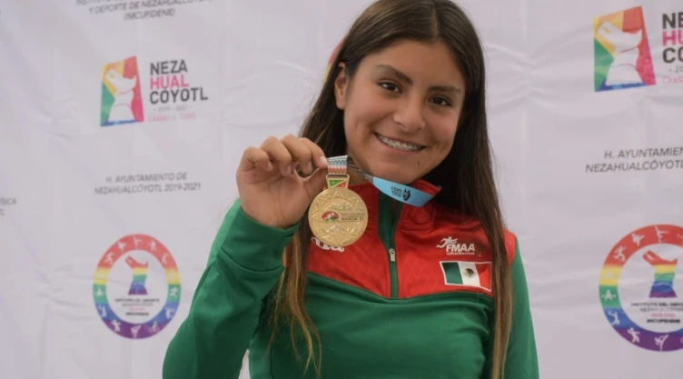 Marchista Sofía Ramos Neza.jpg