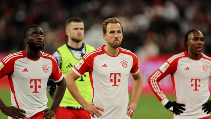 Harry Kane y otros jugadores del Bayern Munich