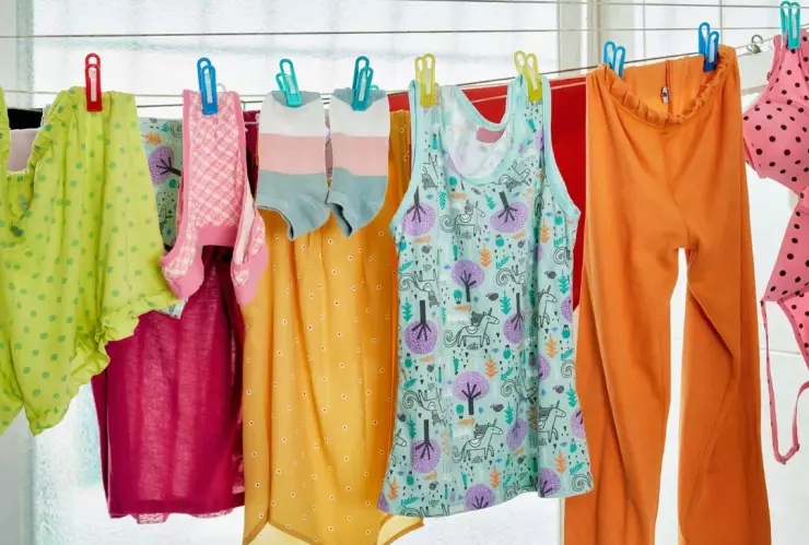 Técnica del burrito: Este truco casi mágico te ayudará a secar tu ropa en los días lluviosos