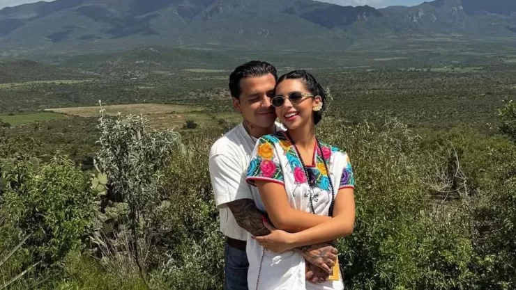 Christian Nodal habría ENGAÑADO a Ángela Aguilar y por eso pospuso su boda, revela famoso periodista