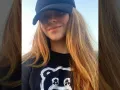 Shakira con gorra.jpg