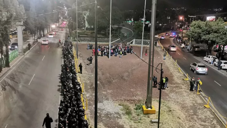 Acuerdan búsqueda de joven Fiscalía y retiran bloqueo Viaducto-Tlalpan