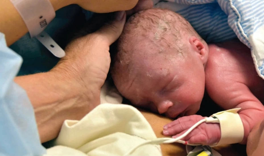 Este logro abre una alternativa nueva y todavía experimental para miles de mujeres que no han podido tener hijos porque perdieron el útero o nacieron sin él