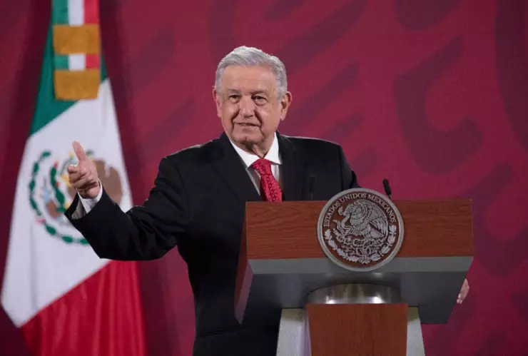 AMLO-MEDICAMENTOS.jpeg