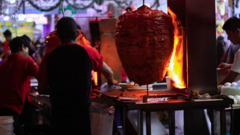 ¿Cuánto gana un taquero en México Con este salario lo vas a pensar