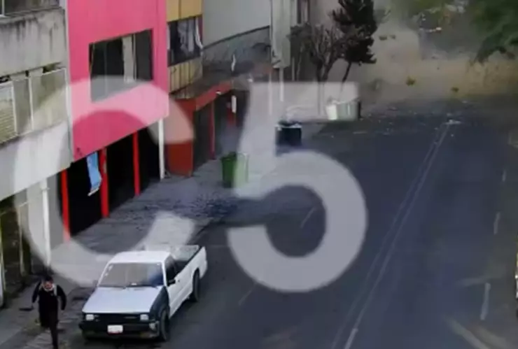 EXPLOSIÓN en edificio de la colonia Paseos de TaxqueñaDifunden el momento exacto.