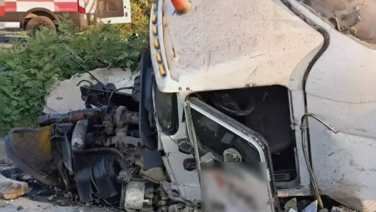 PORTADA fuerte accidente tráiler Mérida.jpg