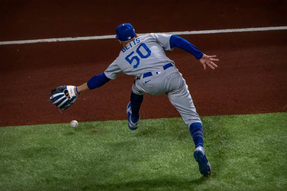 betts guante de oro.jpg