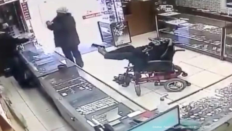 hombre manco asalta joyería.jpg