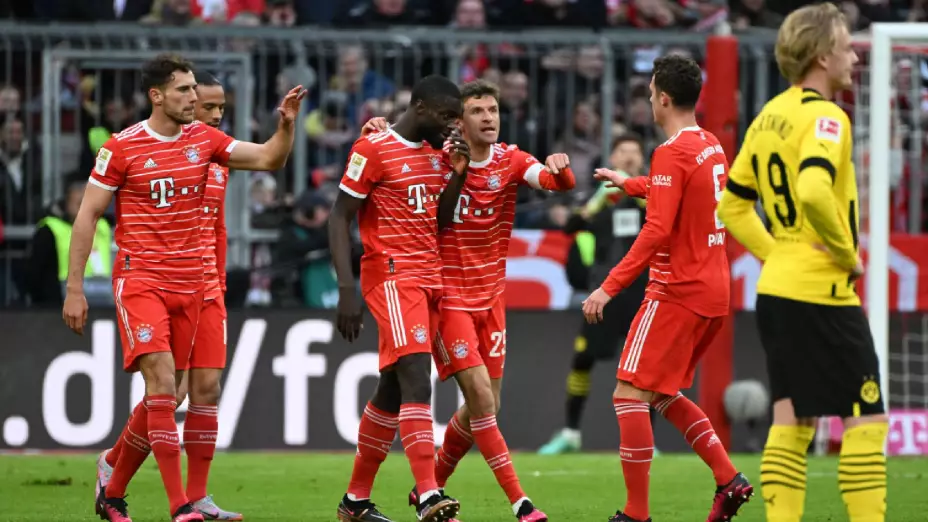Bayern Múnich celebrando gol ante Borussia Dortmund