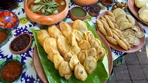 Antojitos típicos mexicanos que puedes encontrar en Tepoztlán