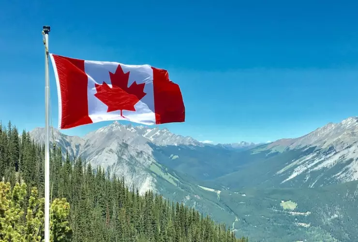 ¡Trabajo en Canadá! Empresa ofrece hasta 42 mil 100 pesos al mes