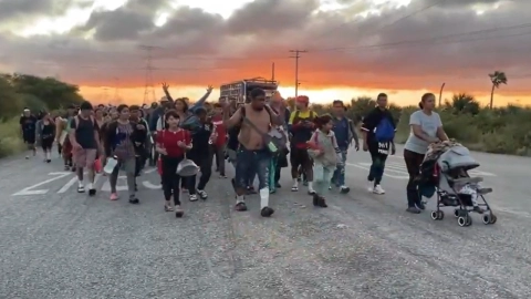 Caravana migrante “Divino niño”, la 12° de este año, llegó al municipio de San Pedro Tapanatepec| VIDEO