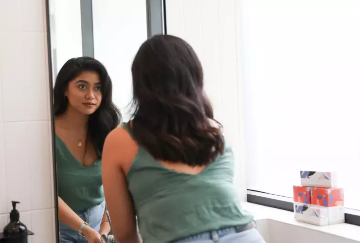 Tratamiento casero para retrasar la aparición de arrugas en los ojos