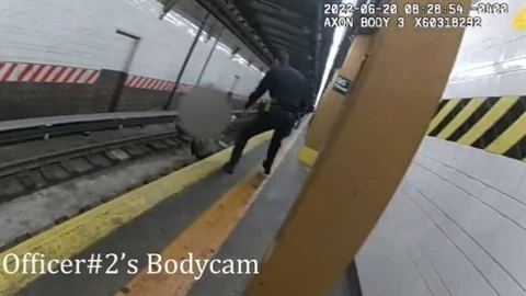 video Nueva York mujer metro .jpg