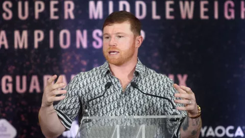 Canelo Álvarez sufrió parálisis facial