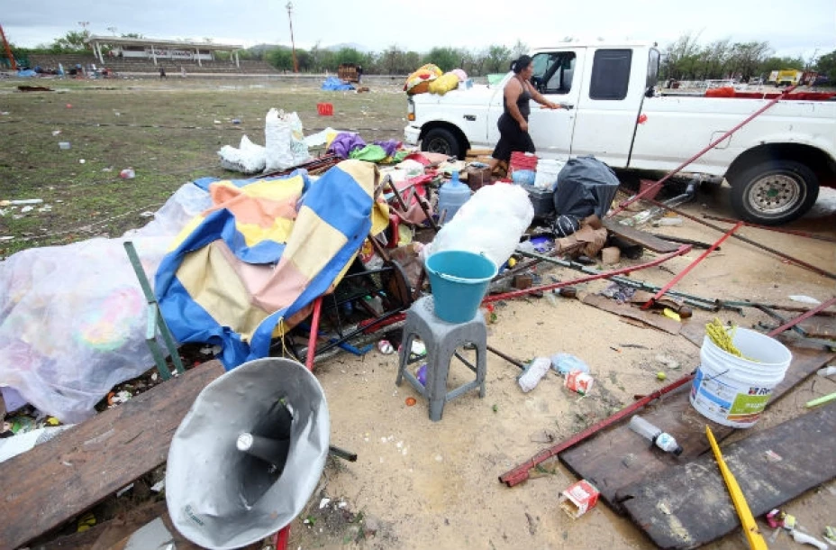 Las comunidades pesqueras de la costa de Chiapas sufrieron afectaciones en casas, comercios y vehículos