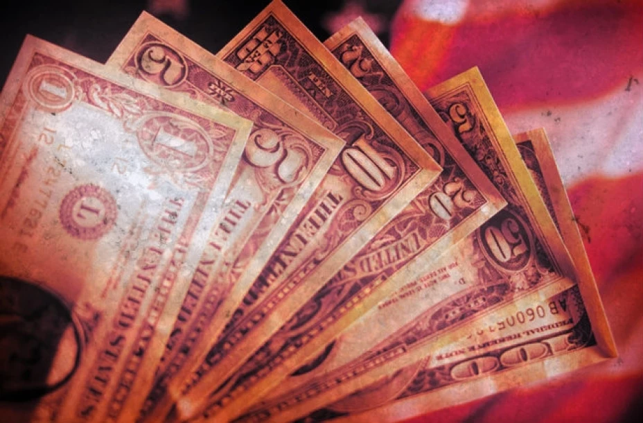 Nueva ley contra ‘precipicio fiscal’ en EUA