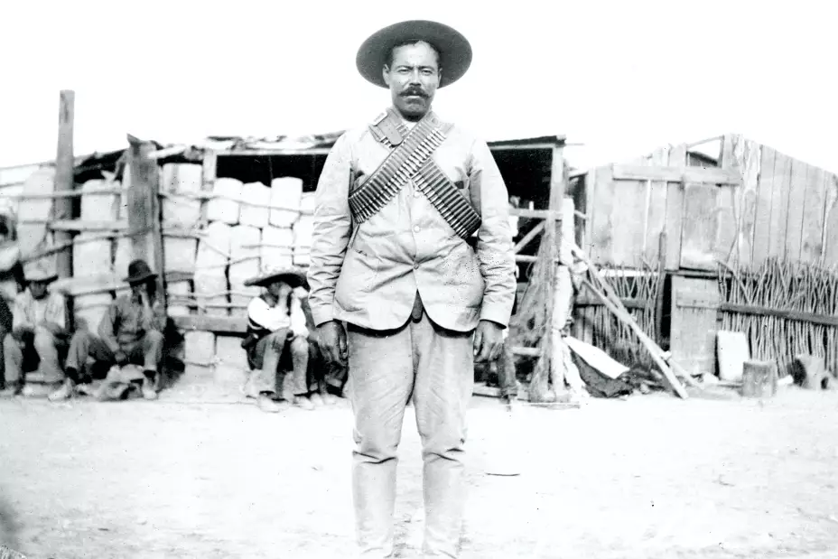 ANAYA-Pancho_Villa_bandolier-Archivo.jpg