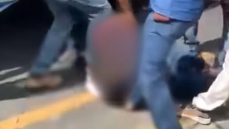 Vecinos de Texmelucan inician año con intento de linchamiento a presunto ladrón