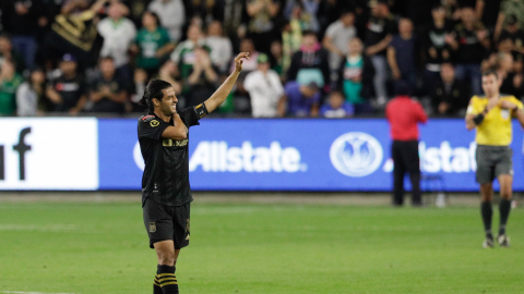 Carlos Vela s&iacute; pudo haber jugado con el Barcelona