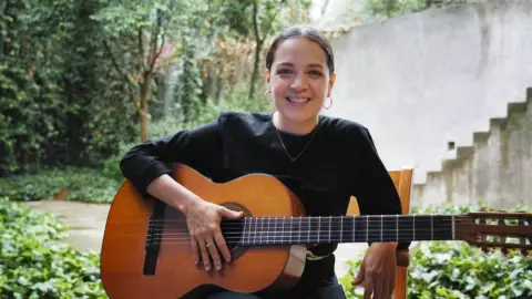 natalia lafourcade.