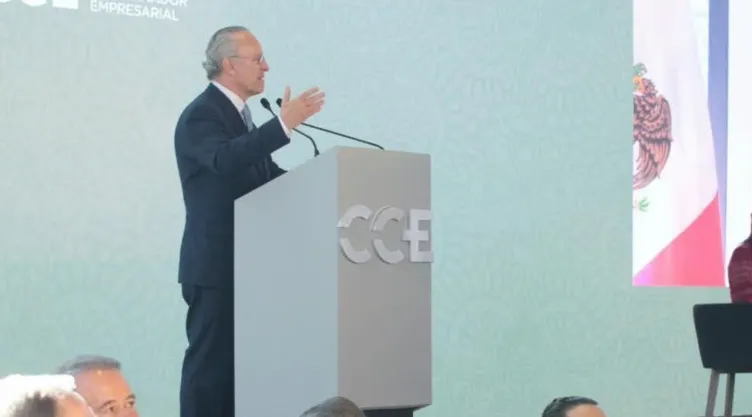 CCE pide al gobierno federal mantener la calificación crediticia y reducir la deuda