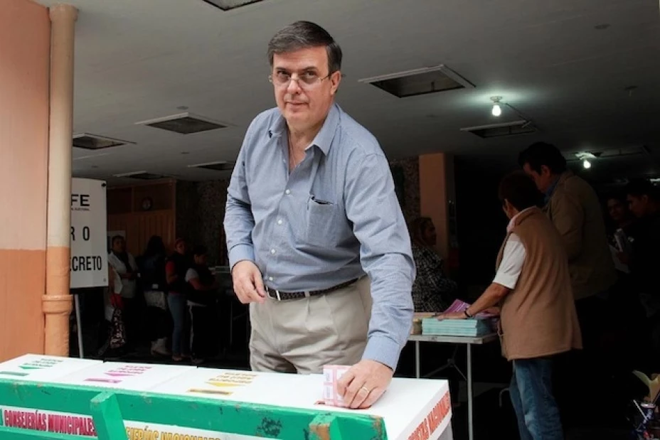 Marcelo Ebrard durante las elecciones internas del PRD