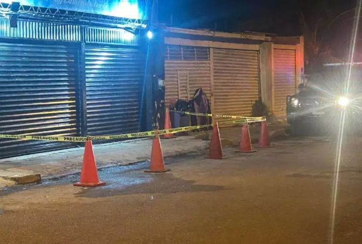 Sujetos atacan y hieren con arma blanca a un hombre afuera de un bar en Caucel