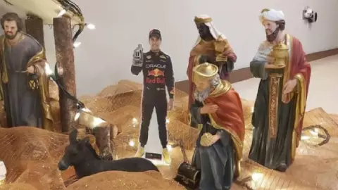 checo nacimiento navideño