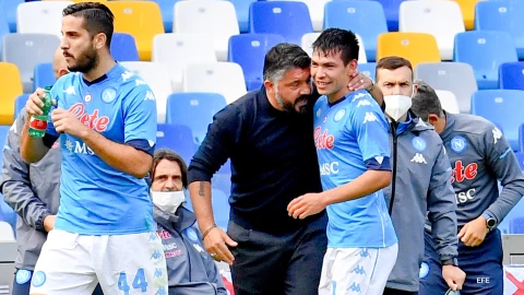 Hirving Lozano con Gennaro Gattuso